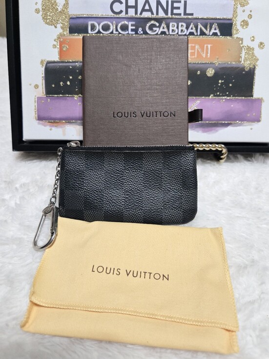 Louis Vuitton Other - Louis Vuitton Damier Graphite Key Cles Excellent Condition